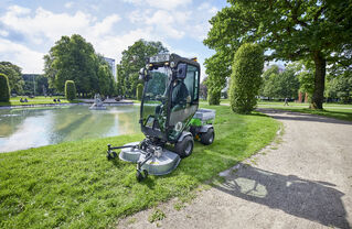 Park Ranger 2155 s kosačkou nožovou 1200 a ložnou plošinou